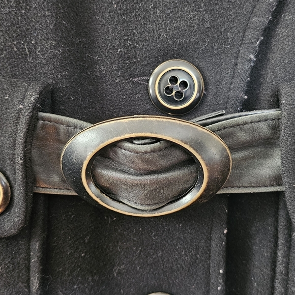 🚨Sold🚨MACKAGE WOOL black coat size M - Picture 3 of 4